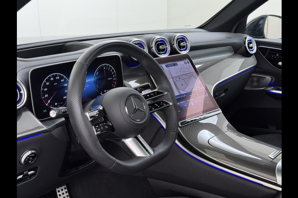 Mercedes-Benz GLC 300e AMG 4Matic // SoH 93% // Panorama dak // Trekhaak // Burmester // Headup // Memory Stoelen // Distronic // 360 Camera
