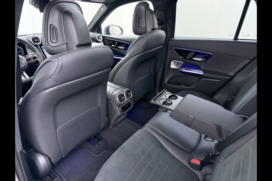 Mercedes-Benz GLC 300e AMG 4Matic // SoH 93% // Panorama dak // Trekhaak // Burmester // Headup // Memory Stoelen // Distronic // 360 Camera