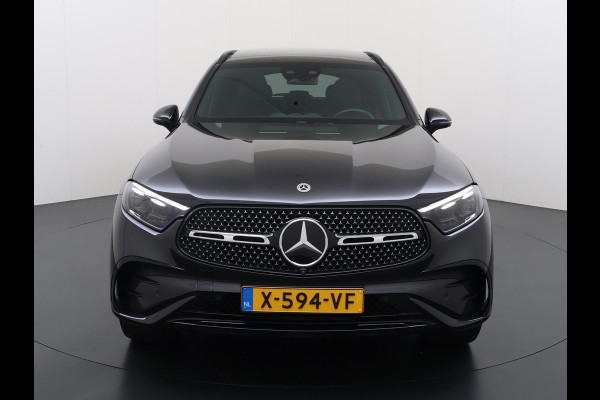 Mercedes-Benz GLC 300e AMG 4Matic // SoH 93% // Panorama dak // Trekhaak // Burmester // Headup // Memory Stoelen // Distronic // 360 Camera