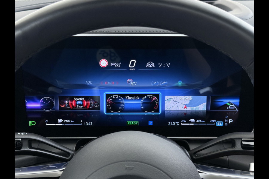 Mercedes-Benz GLC 300e AMG 4Matic // SoH 93% // Panorama dak // Trekhaak // Burmester // Headup // Memory Stoelen // Distronic // 360 Camera