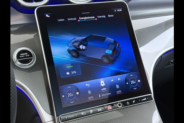 Mercedes-Benz GLC 300e AMG 4Matic // SoH 93% // Panorama dak // Trekhaak // Burmester // Headup // Memory Stoelen // Distronic // 360 Camera