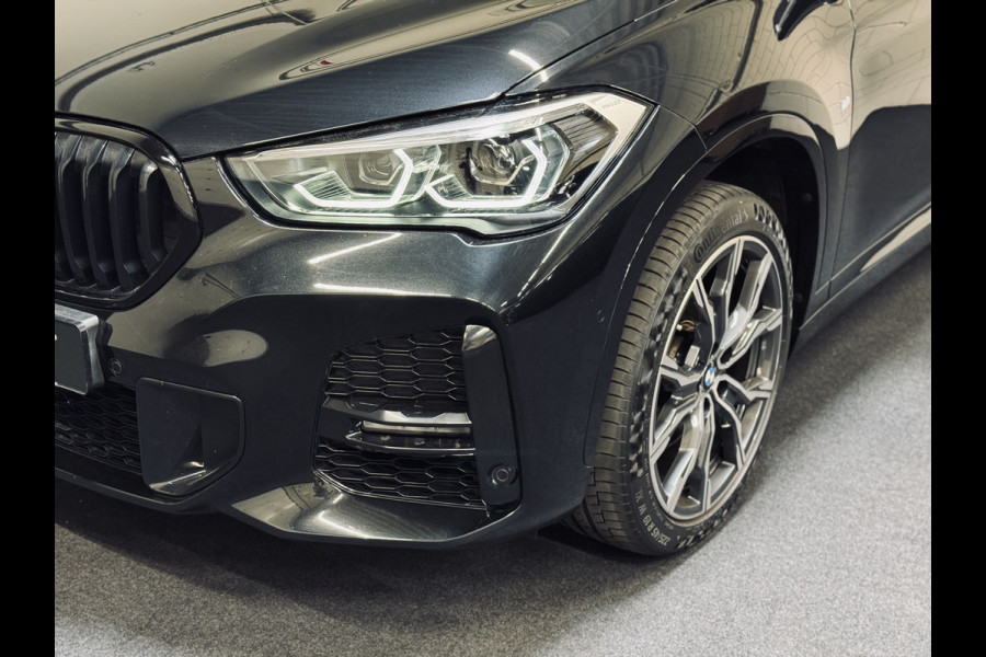 BMW X1 sDrive18i High Exe. M-Sport | 19" | Leder | Trekhaak