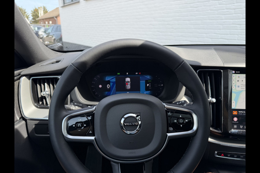 Volvo XC60 2.0 T8 Plug-in hybrid AWD Ultra Black Edition | Trekhaak | Pano | Pilot Assist | Dodehoek | 21 inch