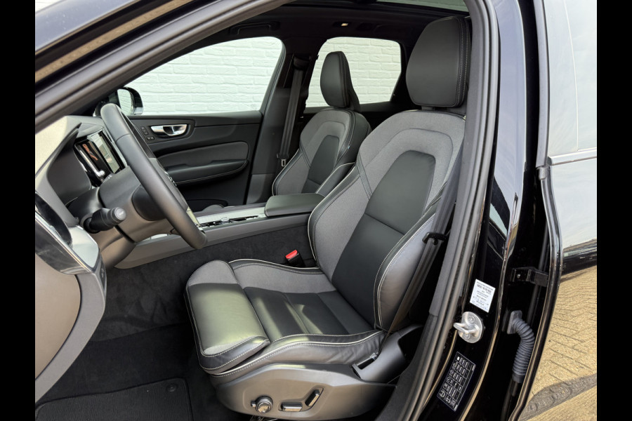 Volvo XC60 2.0 T8 Plug-in hybrid AWD Ultra Black Edition | Trekhaak | Pano | Pilot Assist | Dodehoek | 21 inch