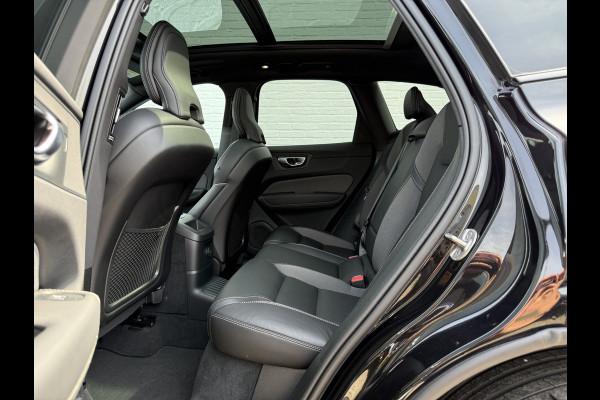 Volvo XC60 2.0 T8 Plug-in hybrid AWD Ultra Black Edition | Trekhaak | Pano | Pilot Assist | Dodehoek | 21 inch