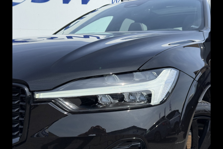 Volvo XC60 2.0 T8 Plug-in hybrid AWD Ultra Black Edition | Trekhaak | Pano | Pilot Assist | Dodehoek | 21 inch