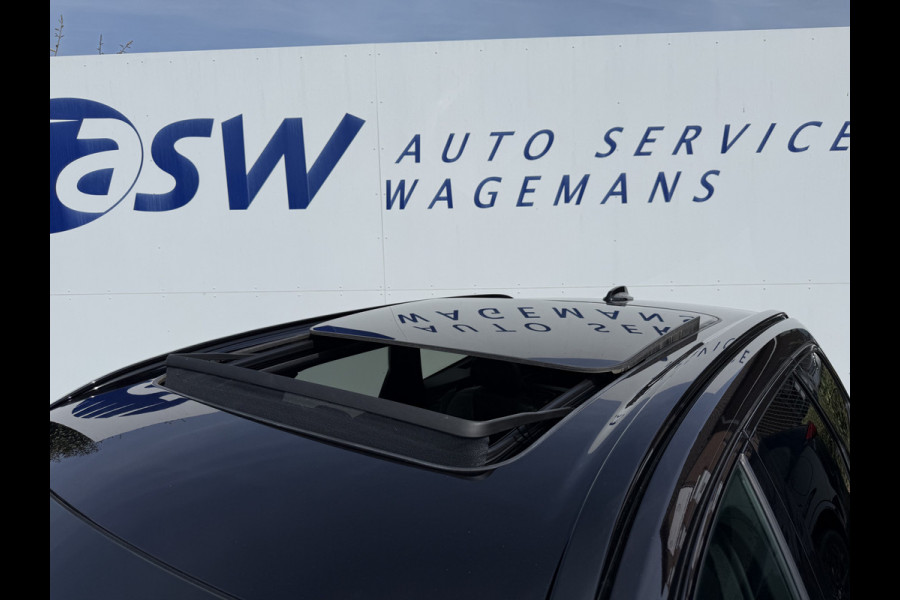 Volvo XC60 2.0 T8 Plug-in hybrid AWD Ultra Black Edition | Trekhaak | Pano | Pilot Assist | Dodehoek | 21 inch
