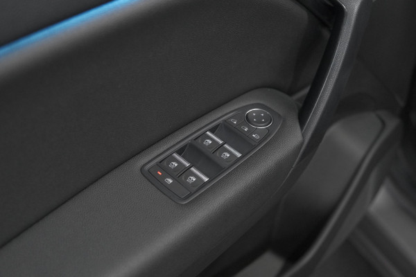 Renault Captur 1.6 E-Tech plug-in hybrid 160 techno | Dodehoekdetectie | Adaptieve Cruise Control | Camera | Navigatie | Apple Carplay