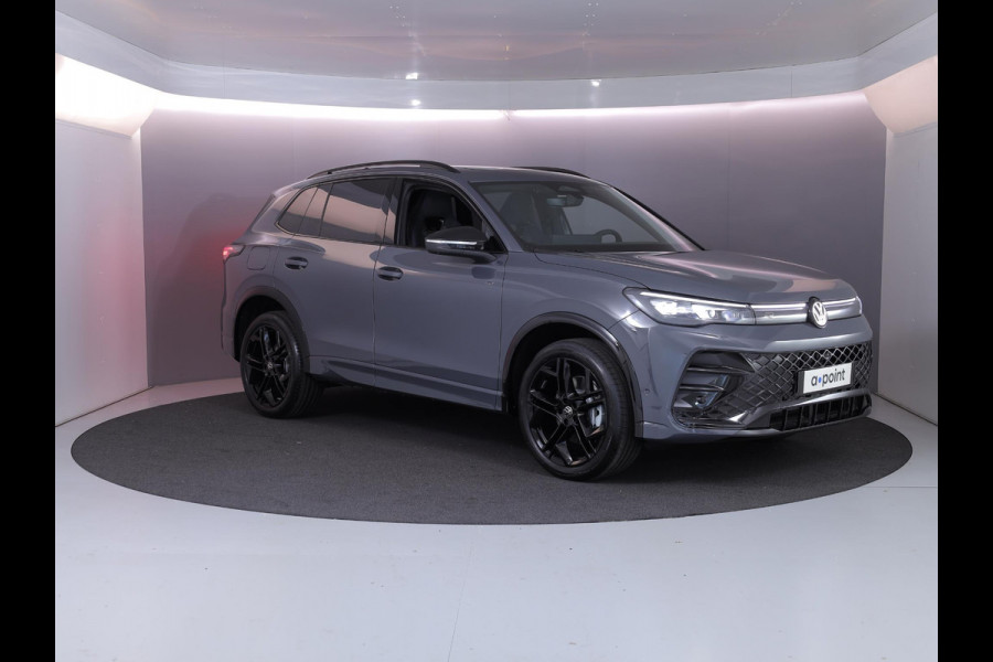 Volkswagen Tiguan R-Line Edition 1.5 eHybrid 150 kW / 204 PK SUV 6 v Head-Up Display | Panoramadak | Stoelverwarming