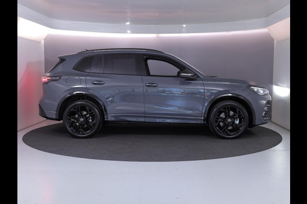Volkswagen Tiguan R-Line Edition 1.5 eHybrid 150 kW / 204 PK SUV 6 v Head-Up Display | Panoramadak | Stoelverwarming