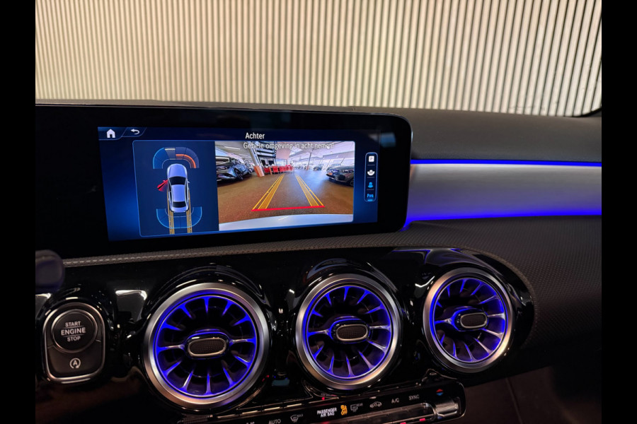 Mercedes-Benz A-Klasse 180 Progressive-NIGHT-PANORAMA-CAMERA-DODEHOEK-KEYLESS-SFEER