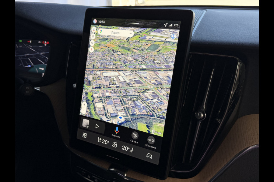 Volvo XC60 2.0 T8 455PK AWD PLUS DARK NIEUWE AUTO HARMAN KARDON 360.CAM STOEL/STUUR VERW LEER