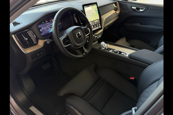 Volvo XC60 2.0 T8 455PK AWD PLUS DARK NIEUWE AUTO HARMAN KARDON 360.CAM STOEL/STUUR VERW LEER