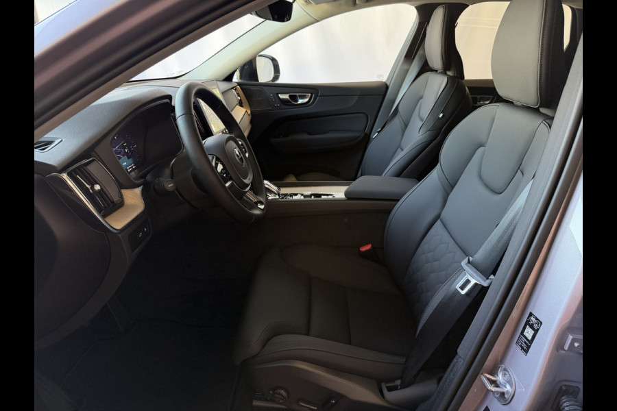 Volvo XC60 2.0 T8 455PK AWD PLUS DARK NIEUWE AUTO HARMAN KARDON 360.CAM STOEL/STUUR VERW LEER