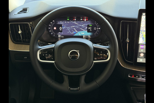 Volvo XC60 2.0 T8 455PK AWD PLUS DARK NIEUWE AUTO HARMAN KARDON 360.CAM STOEL/STUUR VERW LEER