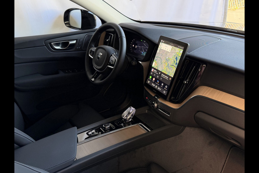 Volvo XC60 2.0 T8 455PK AWD PLUS DARK NIEUWE AUTO HARMAN KARDON 360.CAM STOEL/STUUR VERW LEER