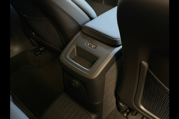 Volvo XC60 2.0 T8 455PK AWD PLUS DARK NIEUWE AUTO HARMAN KARDON 360.CAM STOEL/STUUR VERW LEER
