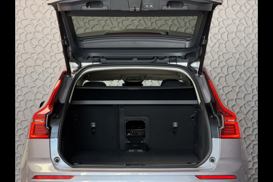 Volvo XC60 2.0 T8 455PK AWD PLUS DARK NIEUWE AUTO HARMAN KARDON 360.CAM STOEL/STUUR VERW LEER