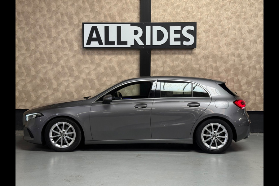 Mercedes-Benz A-Klasse 200 Advantage | Camera | Carplay | Sfeerverlichting | Parkeersensoren | NAP