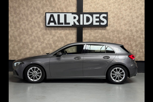 Mercedes-Benz A-Klasse 200 Advantage | Camera | Carplay | Sfeerverlichting | Parkeersensoren | NAP
