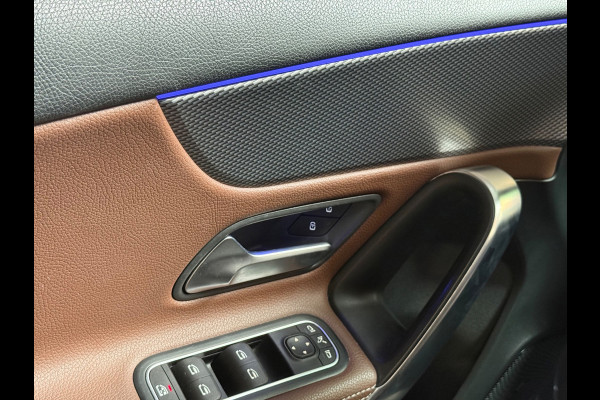 Mercedes-Benz A-Klasse 200 Advantage | Camera | Carplay | Sfeerverlichting | Parkeersensoren | NAP