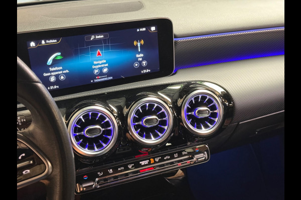 Mercedes-Benz A-Klasse 200 Advantage | Camera | Carplay | Sfeerverlichting | Parkeersensoren | NAP