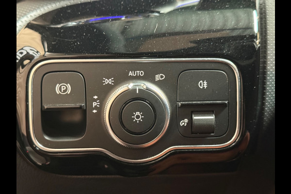 Mercedes-Benz A-Klasse 200 Advantage | Camera | Carplay | Sfeerverlichting | Parkeersensoren | NAP