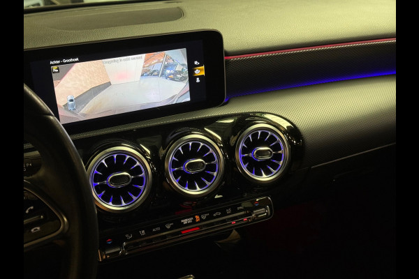 Mercedes-Benz A-Klasse 200 Advantage | Camera | Carplay | Sfeerverlichting | Parkeersensoren | NAP