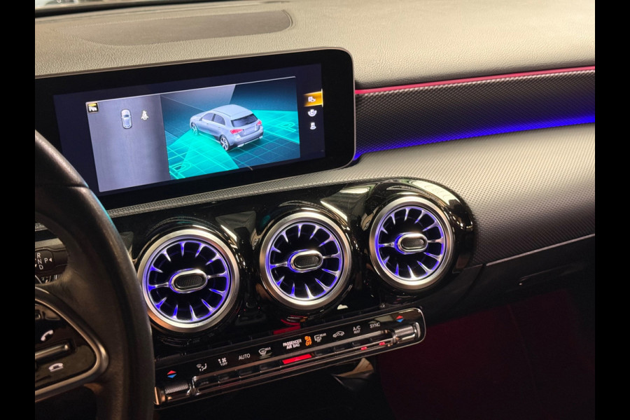 Mercedes-Benz A-Klasse 200 Advantage | Camera | Carplay | Sfeerverlichting | Parkeersensoren | NAP