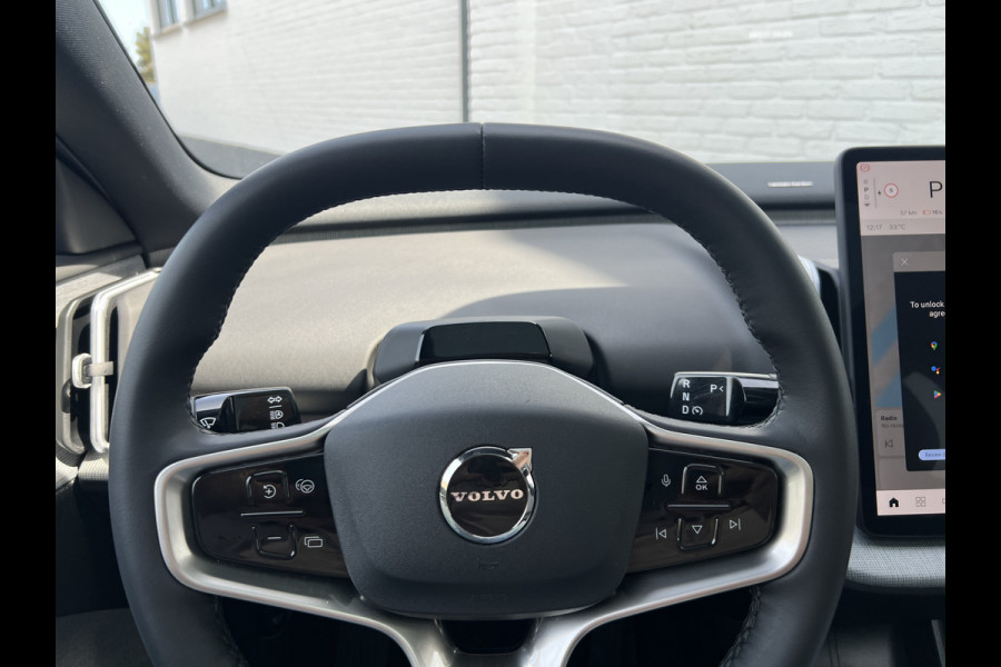 Volvo EX30 Single Motor Extended Range Ultra 69 kWh | 22 kW lader | Pano | Harman Kardon | 360 Camera 7 | Winter Pack