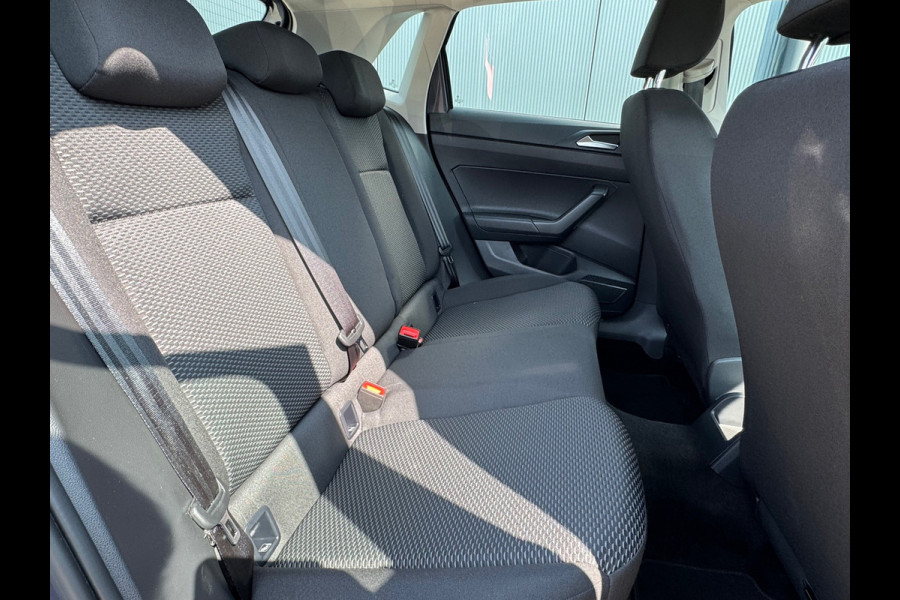 Volkswagen Polo 1.0 MPI Polo * Carplay * Airco * Multifunctioneel Stuur * Metallic *