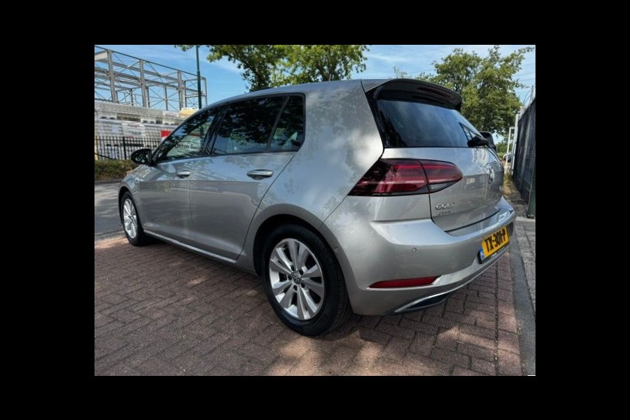 Volkswagen Golf 1.5 TSI 130pk 5deurs Comfortline Business Automaat Airco/ECC,Navi,Panoramadak,Virtueel Cockpit