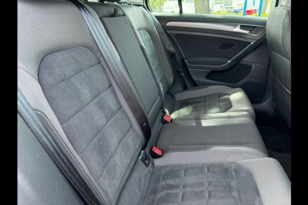 Volkswagen Golf 1.5 TSI 130pk 5deurs Comfortline Business Automaat Airco/ECC,Navi,Panoramadak,Virtueel Cockpit