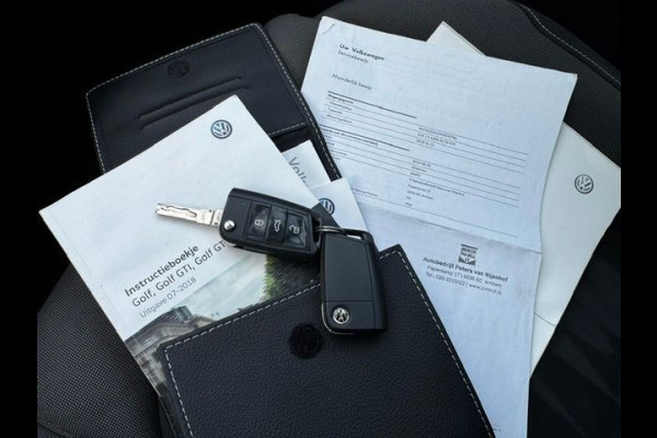 Volkswagen Golf 1.5 TSI 130pk 5deurs Comfortline Business Automaat Airco/ECC,Navi,Panoramadak,Virtueel Cockpit