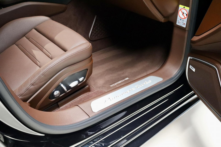Porsche Panamera Sport Turismo 4.0 Turbo AKRA|PANO|MASSAGE|MATRIX|VOL
