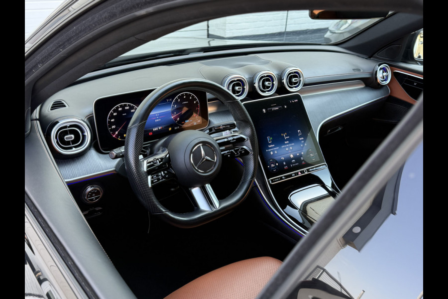 Mercedes-Benz C-Klasse 180 AMG Line | CarPlay | Camera | DAB+ | Bicolor | LED