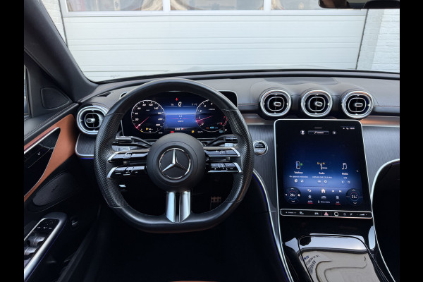 Mercedes-Benz C-Klasse 180 AMG Line | CarPlay | Camera | DAB+ | Bicolor | LED