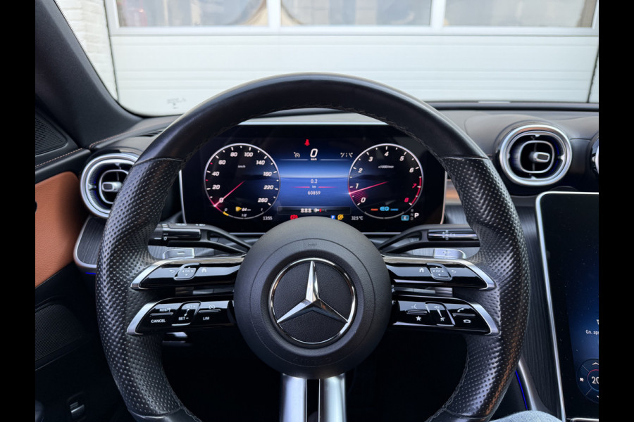 Mercedes-Benz C-Klasse 180 AMG Line | CarPlay | Camera | DAB+ | Bicolor | LED