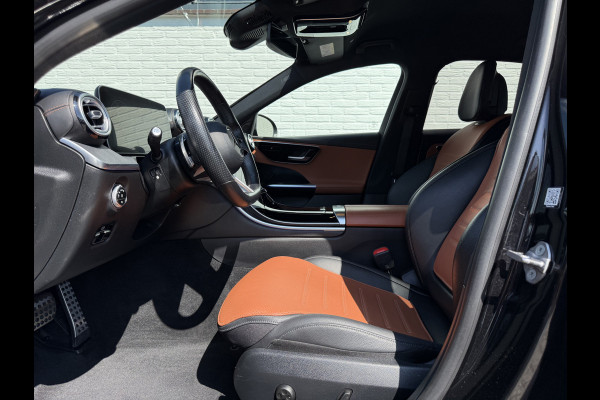 Mercedes-Benz C-Klasse 180 AMG Line | CarPlay | Camera | DAB+ | Bicolor | LED