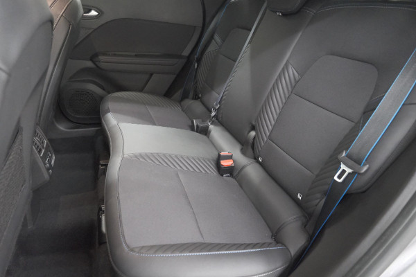 Renault Captur 1.8 E-Tech full hybrid 160 esprit Alpine | 360 Camera | Dodehoekdetectie | Adaptieve Cruise Control | Navigatie