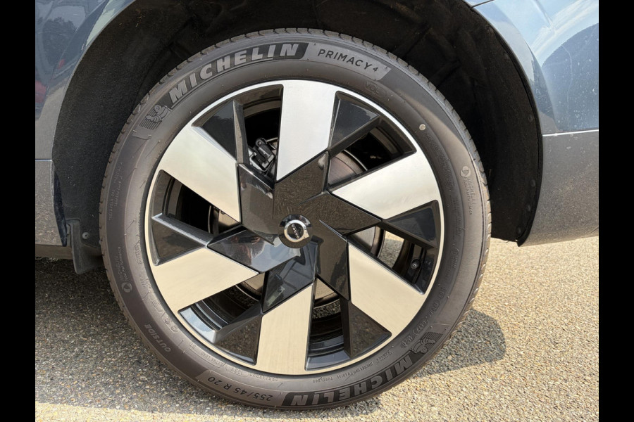 Volvo XC60 Plug-In Hybrid AWD T8 Plus Dark HEAD-UP DISPLAY | 360 CAMERA | PANORAMA DAK | HARMAN/KARDON SOUND | VOORSTOELEN MET GEHEUGEN | ADAPT. CRUISE CONTROL