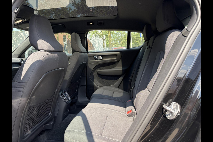 Volvo C40 Recharge Core 69 kWh SOH 100% | ACHTERUITRIJCAMERA | ADAPT. CRUISE CONTROL | PANORAMA DAK | 12 MND BOVAG GARANTIE