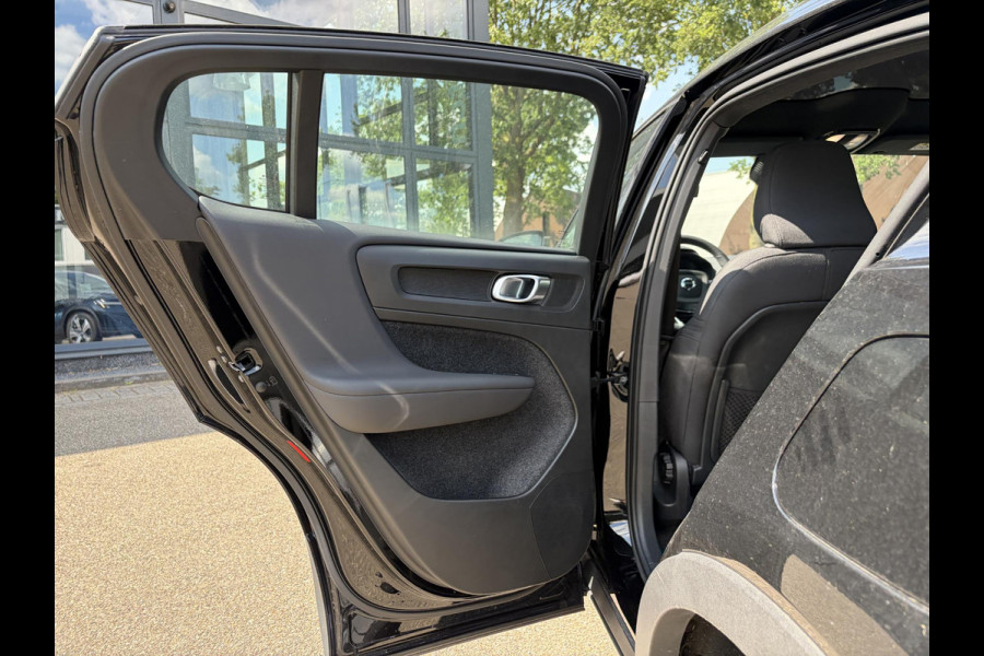 Volvo C40 Recharge Core 69 kWh SOH 100% | ACHTERUITRIJCAMERA | ADAPT. CRUISE CONTROL | PANORAMA DAK | 12 MND BOVAG GARANTIE