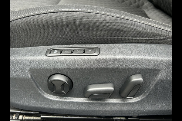 Škoda Superb Combi BWJ 12-2020 | 1.4TSI iV 218PK SPORT BUS. AUTOMAAT | CLIMA | STOELVERW | SPORTSTOELEN | PRIVACY GLASS | CARPLAY | NAVI | CAMERA A |