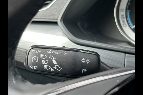 Škoda Superb Combi BWJ 12-2020 | 1.4TSI iV 218PK SPORT BUS. AUTOMAAT | CLIMA | STOELVERW | SPORTSTOELEN | PRIVACY GLASS | CARPLAY | NAVI | CAMERA A |