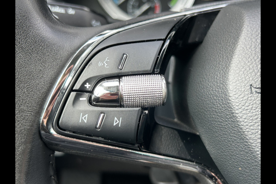 Škoda Superb Combi BWJ 12-2020 | 1.4TSI iV 218PK SPORT BUS. AUTOMAAT | CLIMA | STOELVERW | SPORTSTOELEN | PRIVACY GLASS | CARPLAY | NAVI | CAMERA A |