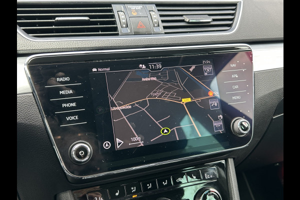 Škoda Superb Combi BWJ 12-2020 | 1.4TSI iV 218PK SPORT BUS. AUTOMAAT | CLIMA | STOELVERW | SPORTSTOELEN | PRIVACY GLASS | CARPLAY | NAVI | CAMERA A |
