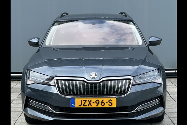 Škoda Superb Combi BWJ 12-2020 | 1.4TSI iV 218PK SPORT BUS. AUTOMAAT | CLIMA | STOELVERW | SPORTSTOELEN | PRIVACY GLASS | CARPLAY | NAVI | CAMERA A |