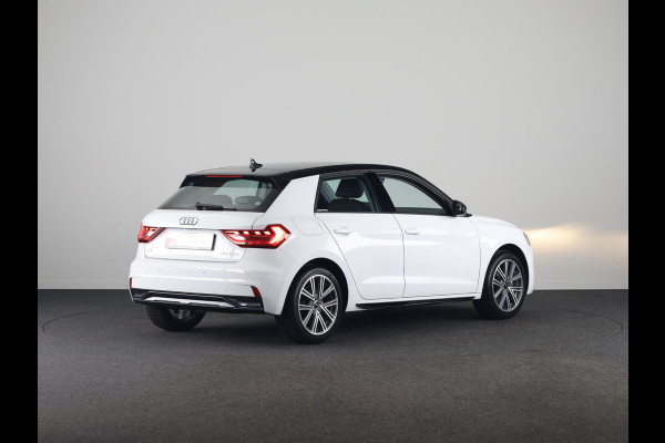 Audi A1 Sportback Advanced edition 25 TFSI 95 pk | Parkeerhulp plus | Automatische airco | Inklapbare buitenspiegels | Dak in contrast kleur |