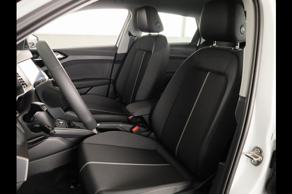 Audi A1 Sportback Advanced edition 25 TFSI 95 pk | Parkeerhulp plus | Automatische airco | Inklapbare buitenspiegels | Dak in contrast kleur |